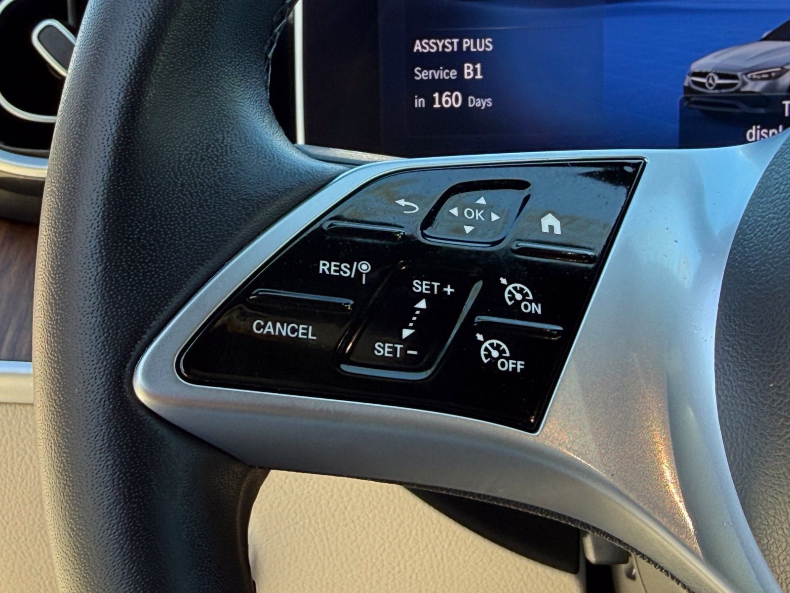 Used 2024 Mercedes-Benz C 300 Sedan image 31