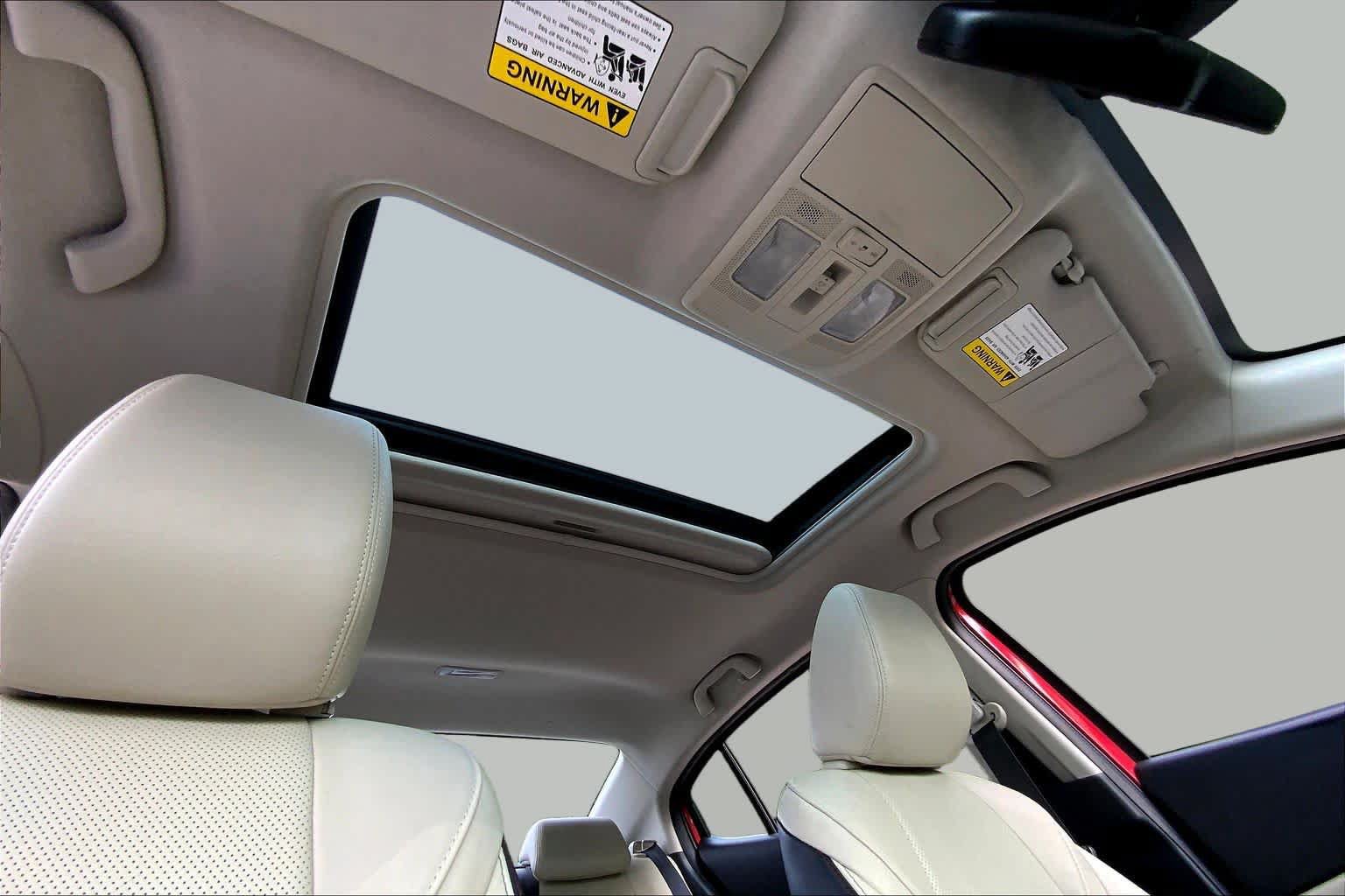 Used 2014 MAZDA MAZDA3 s Grand Touring w/ Technology Package FWD image 14