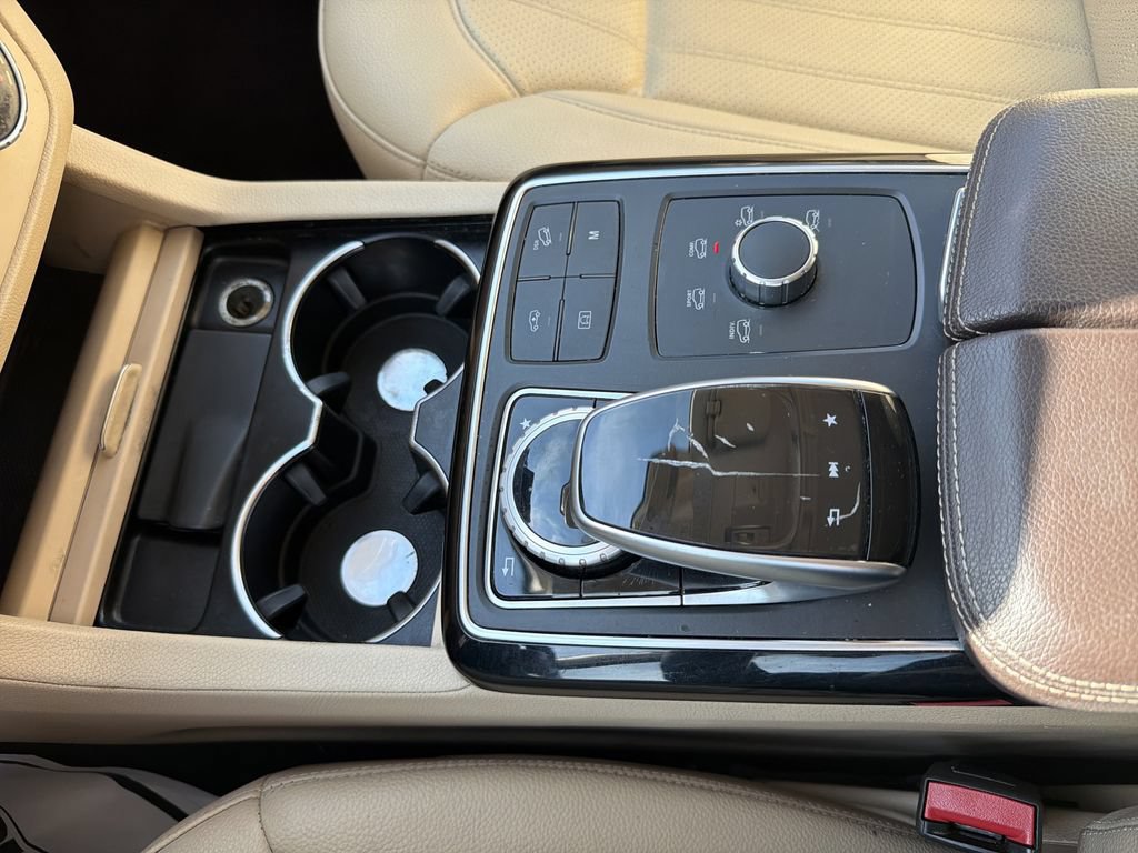 Used 2018 Mercedes-Benz GLS 450 4MATIC w/ Premium Package image 31