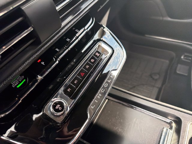 Certified 2025 Lincoln Corsair FWD image 26