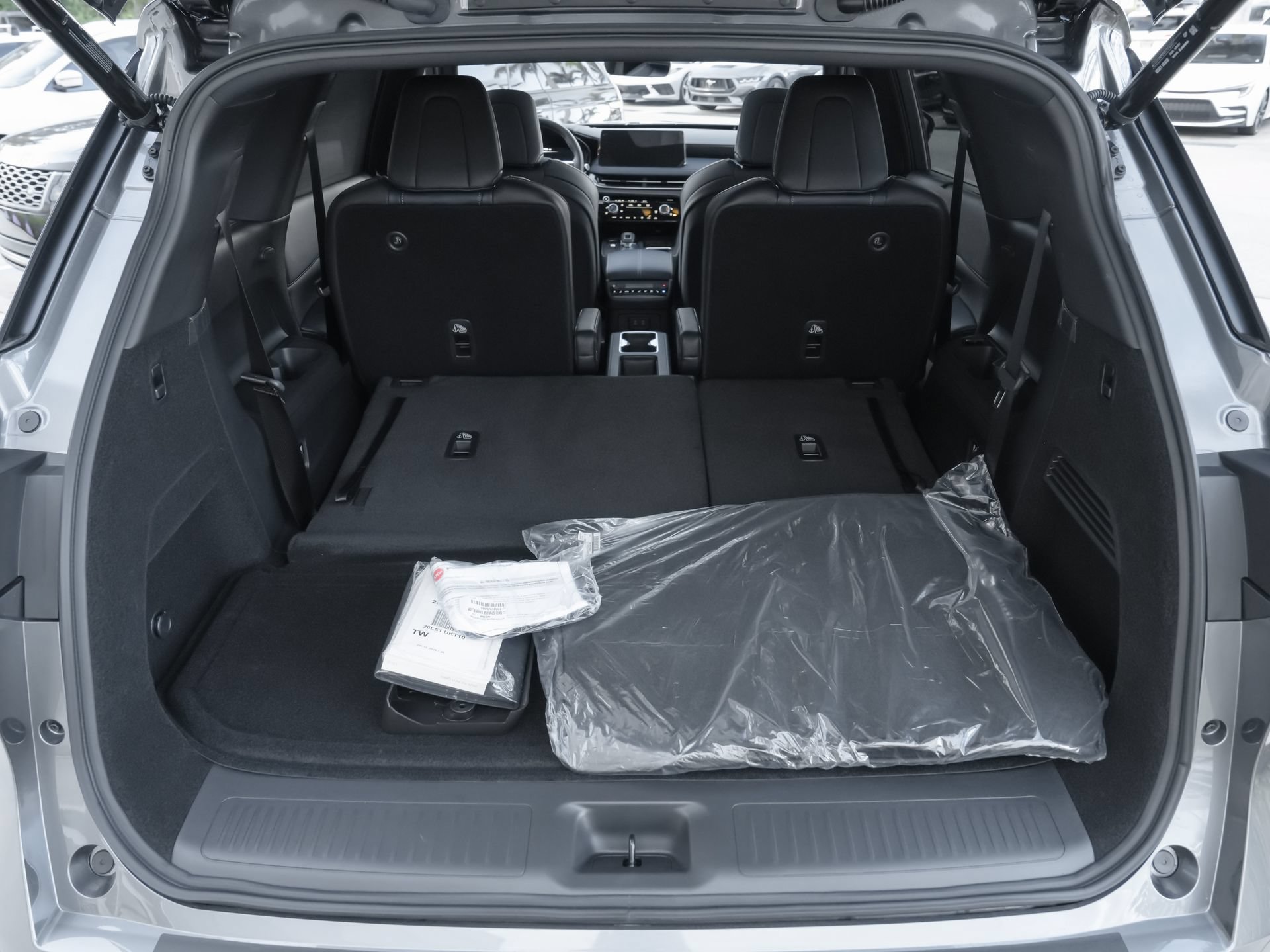 Certified 2026 INFINITI QX60 Sport w/ Dark Cargo Package AWD/4WD image 40