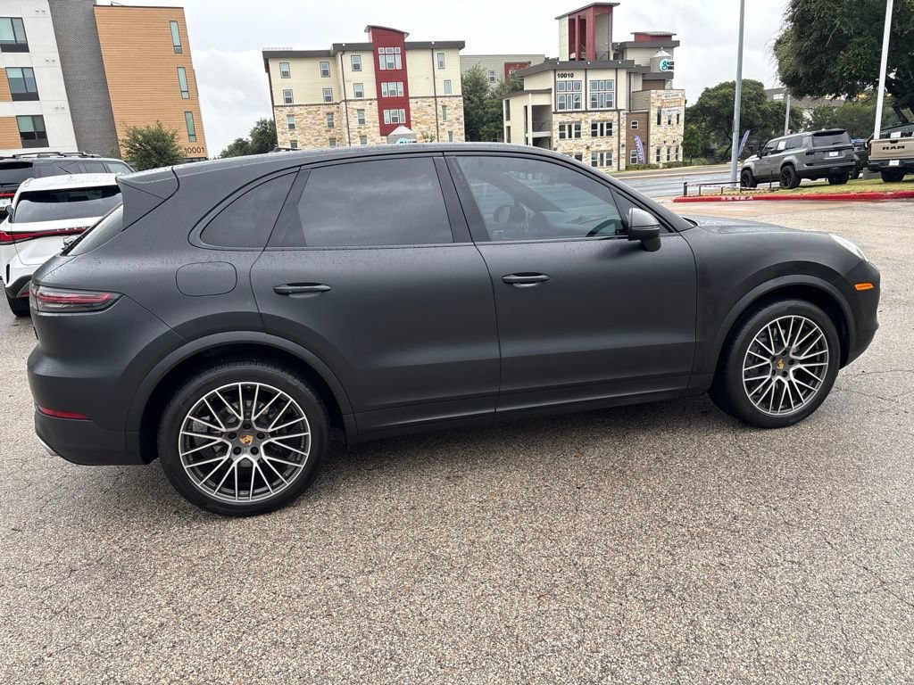 Used 2021 Porsche Cayenne AWD/4WD image 6