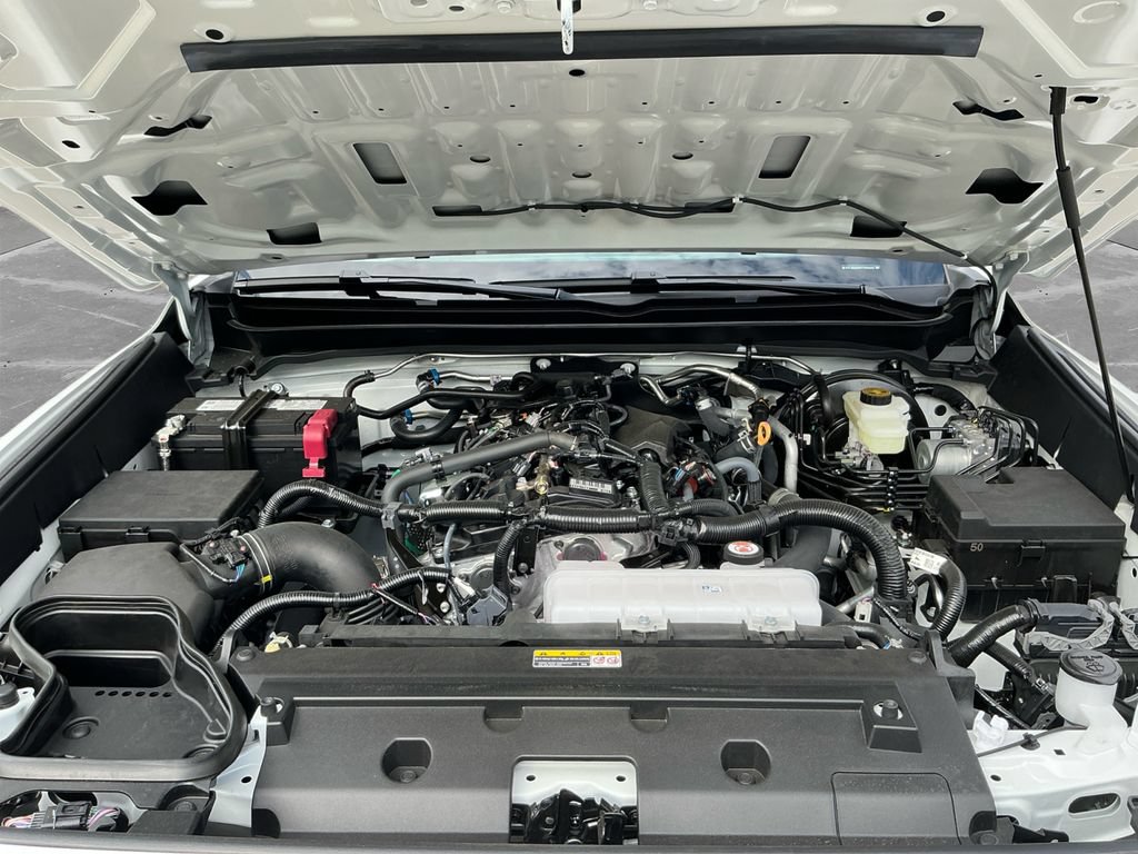 New 2026 Toyota Tacoma SR AWD/4WD image 18