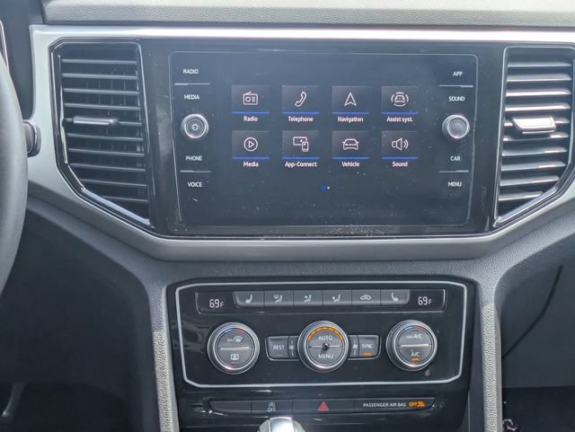 Used 2023 Volkswagen Atlas SE AWD/4WD image 18