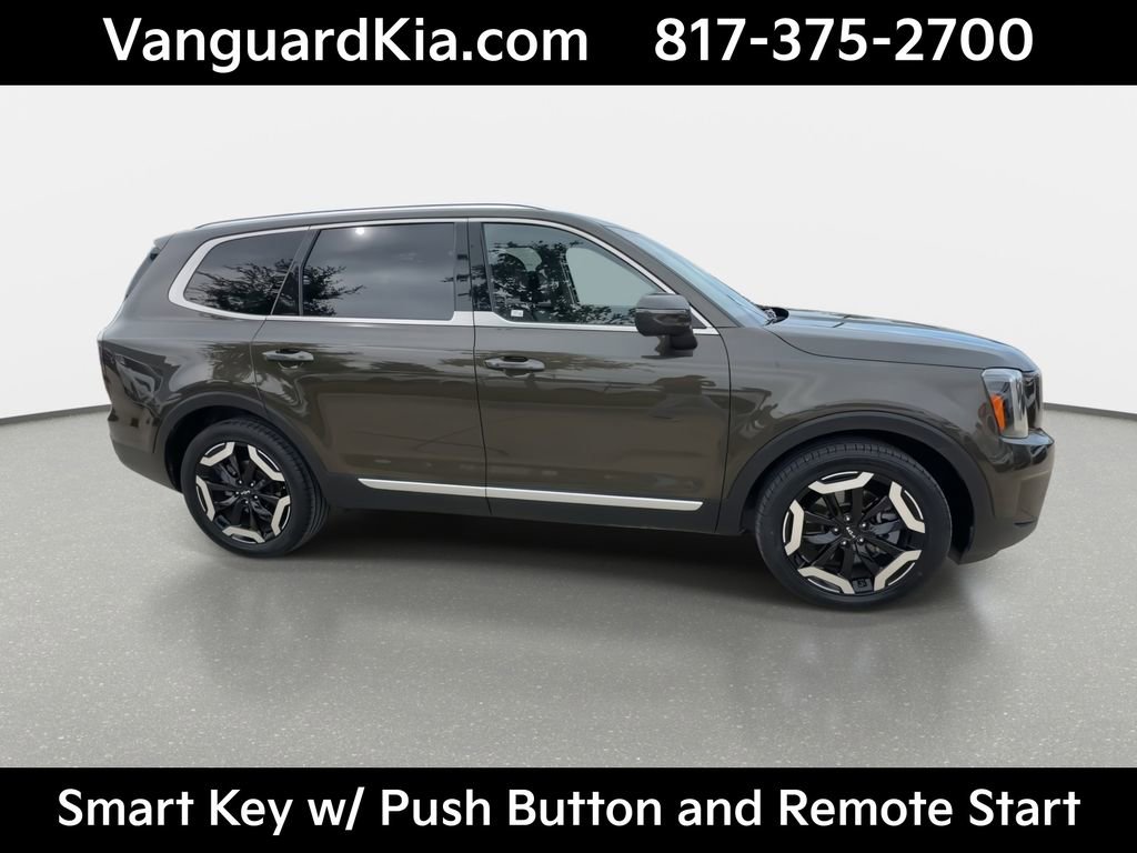 Certified 2023 Kia Telluride EX w/ EX Captain's Chair Package image 10
