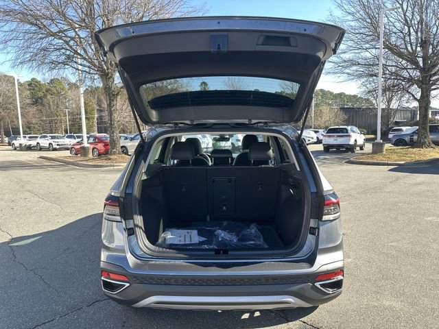 New 2026 Volkswagen Taos SE image 26