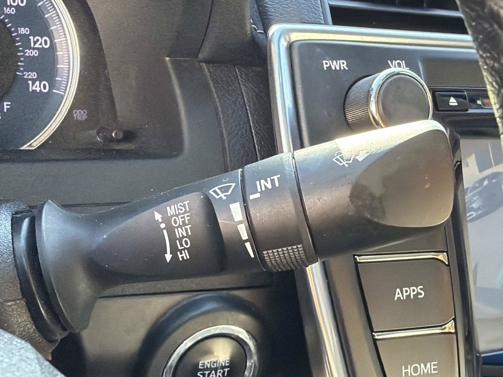 Used 2015 Toyota Camry XLE w/ Advanced Technology Package FWD image 25
