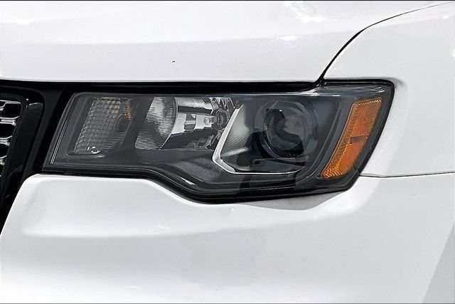 Used 2021 Jeep Grand Cherokee Altitude AWD/4WD image 42