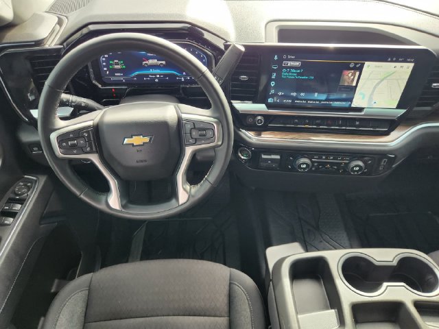 Used 2025 Chevrolet Silverado 1500 LT RWD image 27