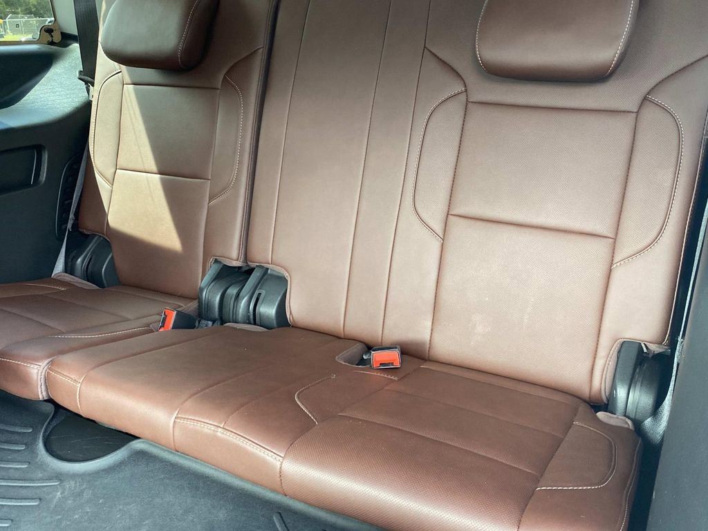 Used 2020 Chevrolet Tahoe Premier w/ Premier Plus Edition image 14