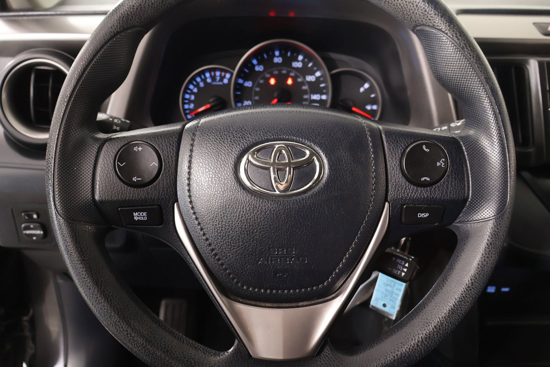 Used 2016 Toyota RAV4 LE image 3