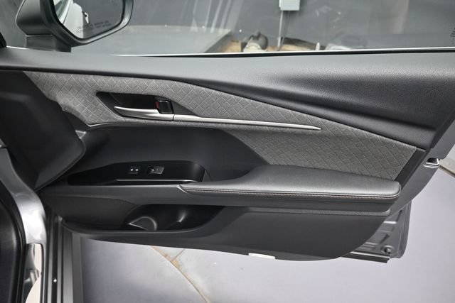 Used 2025 Toyota Camry XLE AWD/4WD image 34