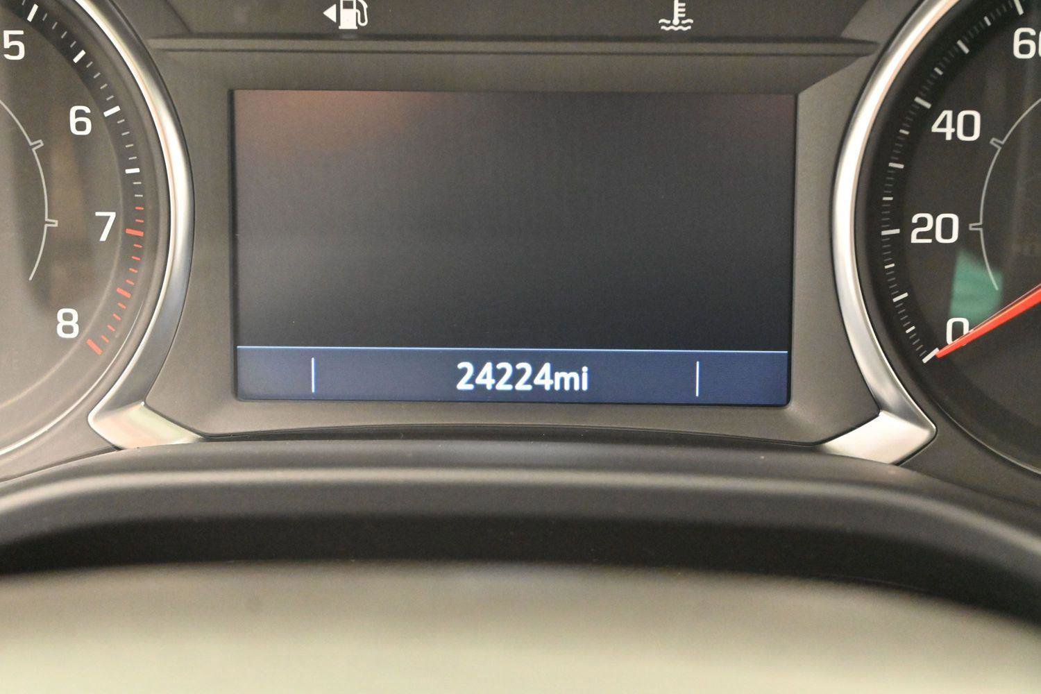 Used 2023 GMC Acadia AT4 w/ LPO, 'HIT The Road' Package AWD/4WD image 23