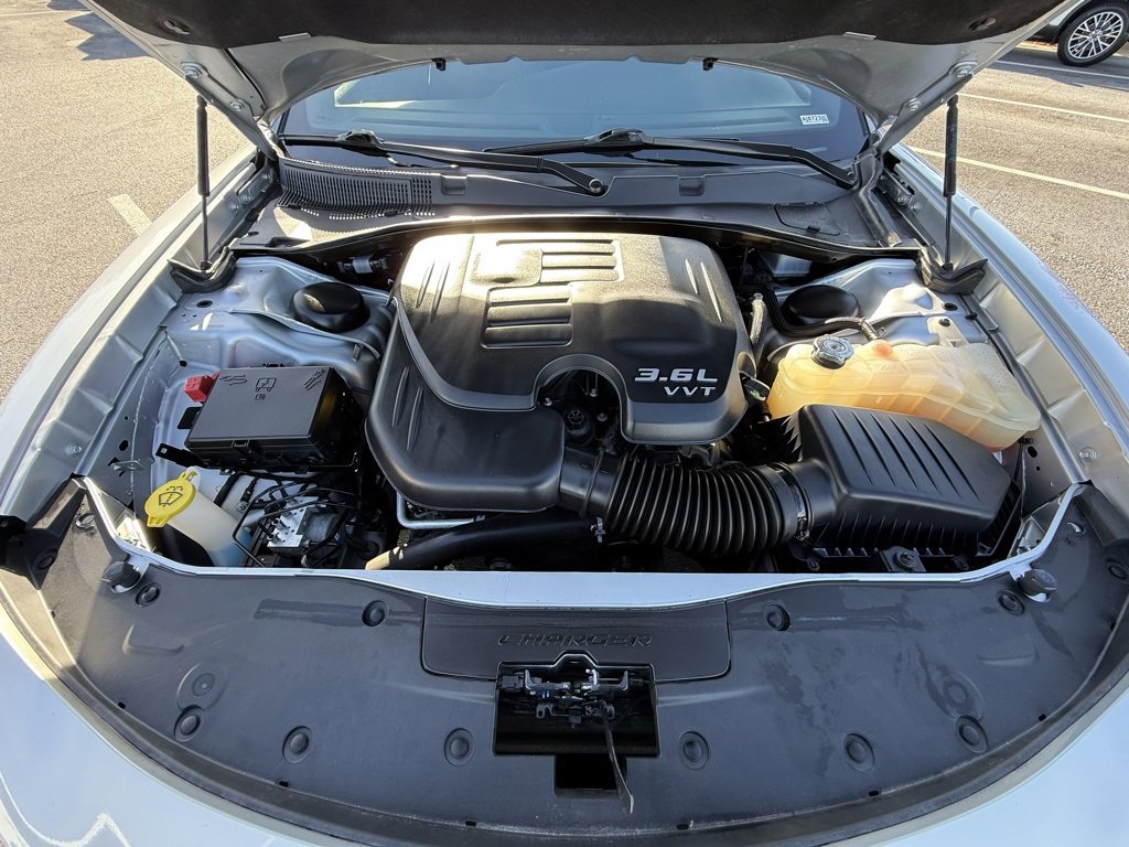 Used 2022 Dodge Charger SXT image 33