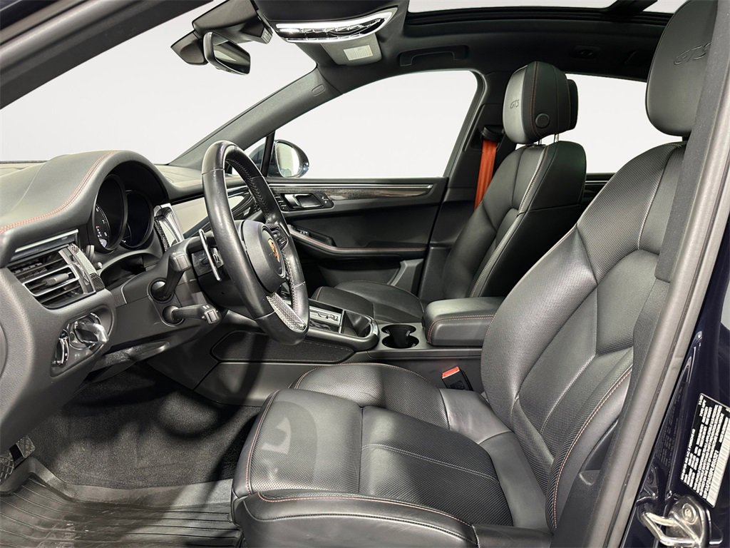 Used 2023 Porsche Macan GTS image 9