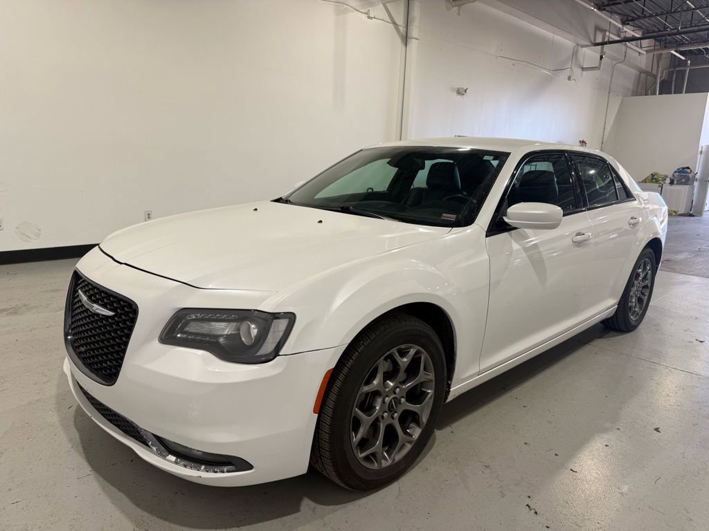 Used 2016 Chrysler 300 S image 3