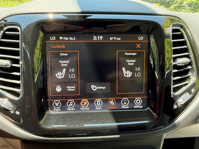 Used 2019 Jeep Compass Limited AWD/4WD image 21