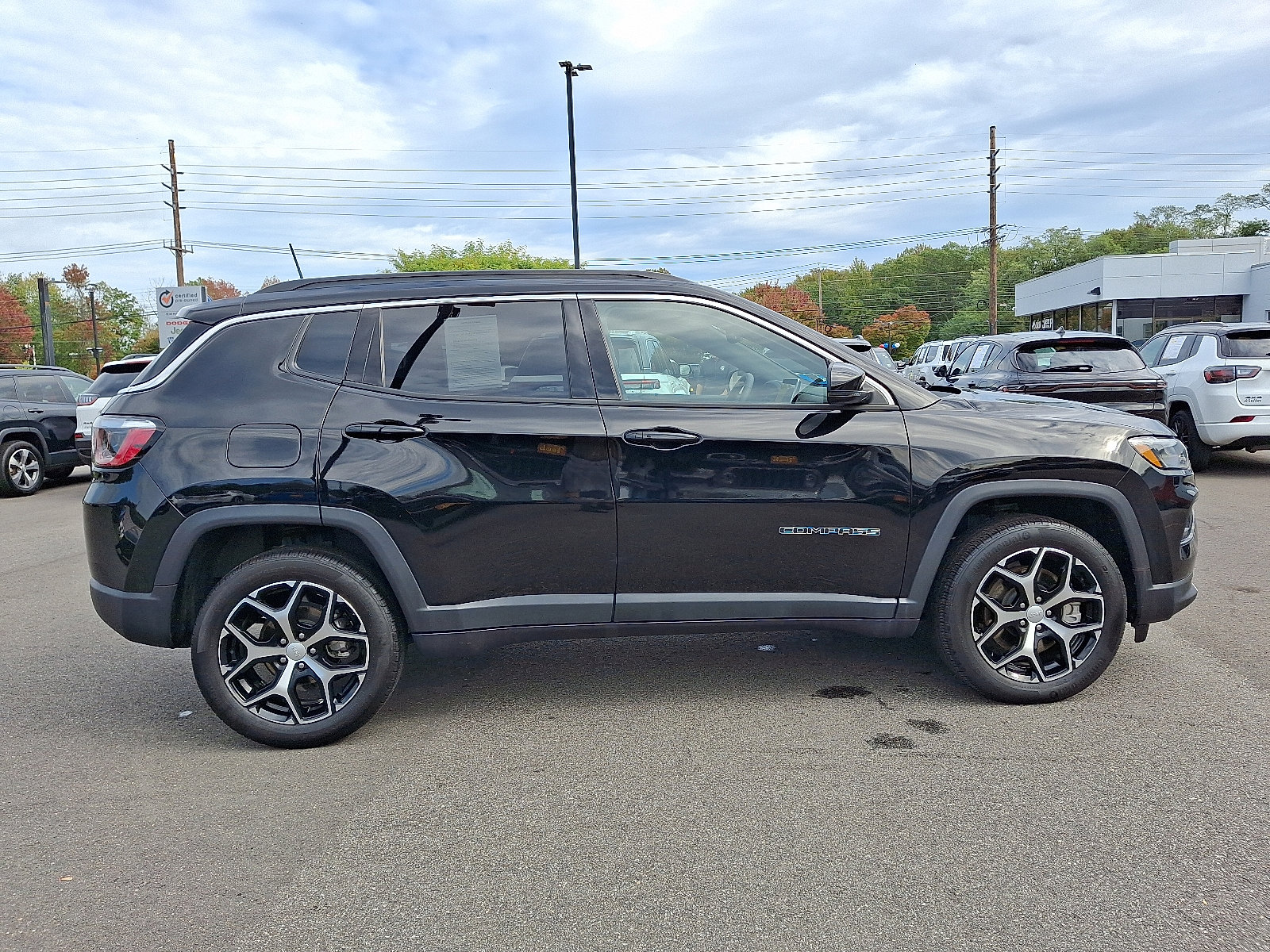 Certified 2024 Jeep Compass Limited image 7