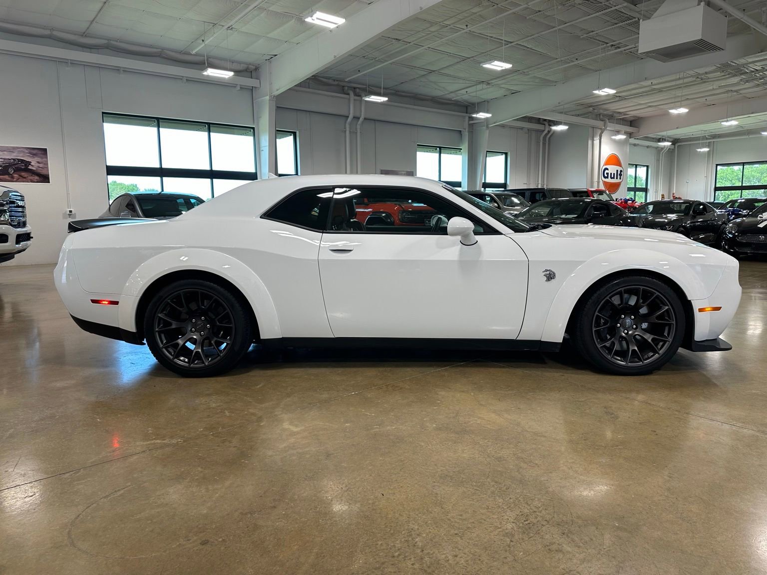 Used 2022 Dodge Challenger SRT Hellcat RWD image 10