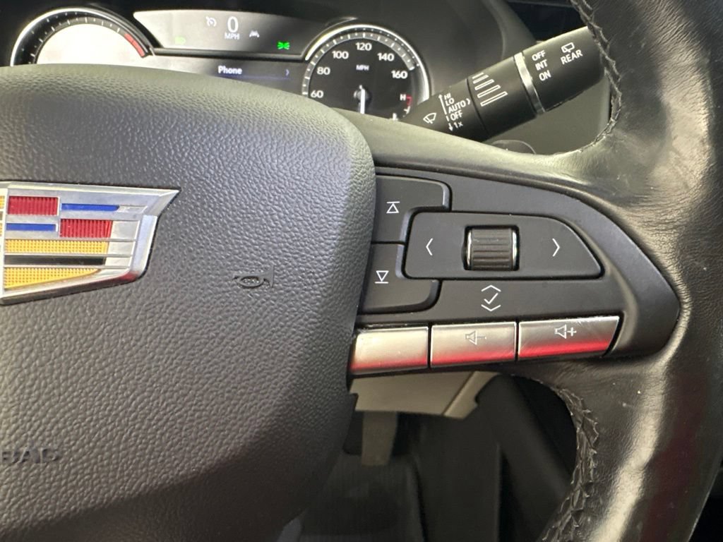Used 2021 Cadillac XT4 Premium Luxury w/ Enhanced Visibility Package AWD/4WD image 18