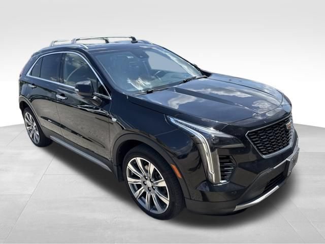 Used 2023 Cadillac XT4 Premium Luxury w/ Sun And Sound Package AWD/4WD image 3