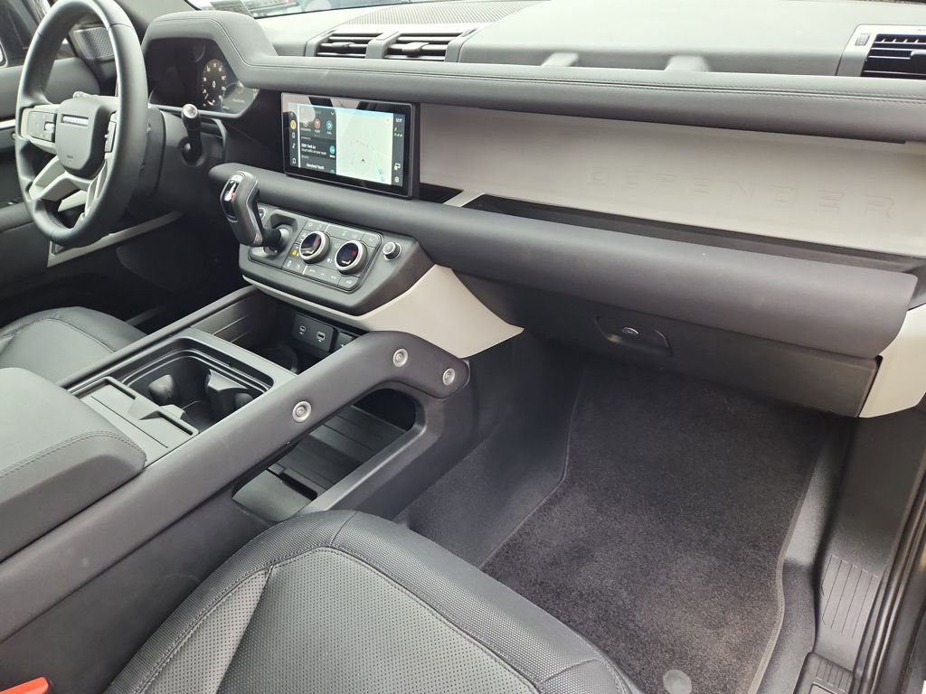 Used 2023 Land Rover Defender 110 X-Dynamic SE image 26