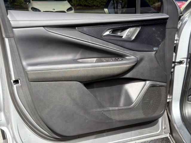 Used 2025 Chevrolet Blazer EV LT AWD/4WD image 15