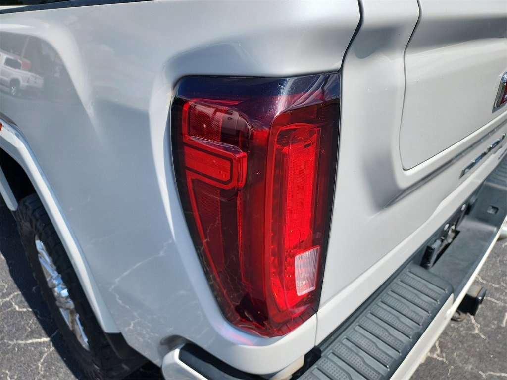 Used 2022 GMC Sierra 2500 Denali w/ Technology Package image 9