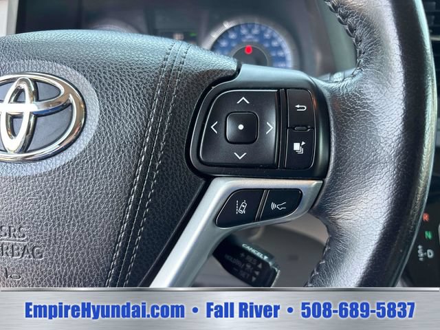 Used 2018 Toyota Sienna XLE w/ XLE Navigation Package AWD/4WD image 24