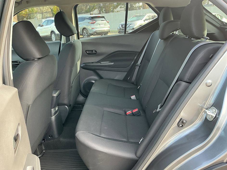 New 2025 Nissan Kicks S image 23