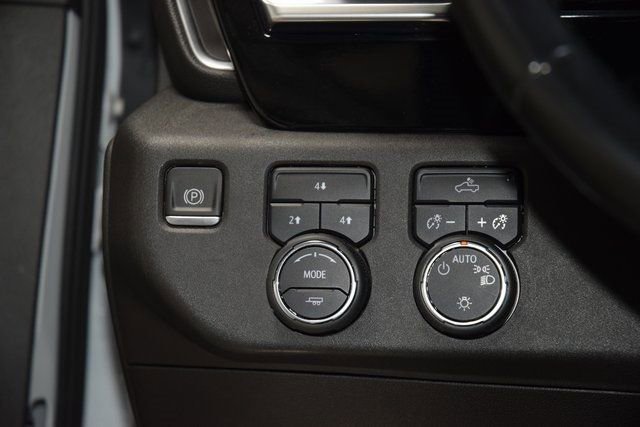 Used 2024 Chevrolet Silverado 3500 LT image 25