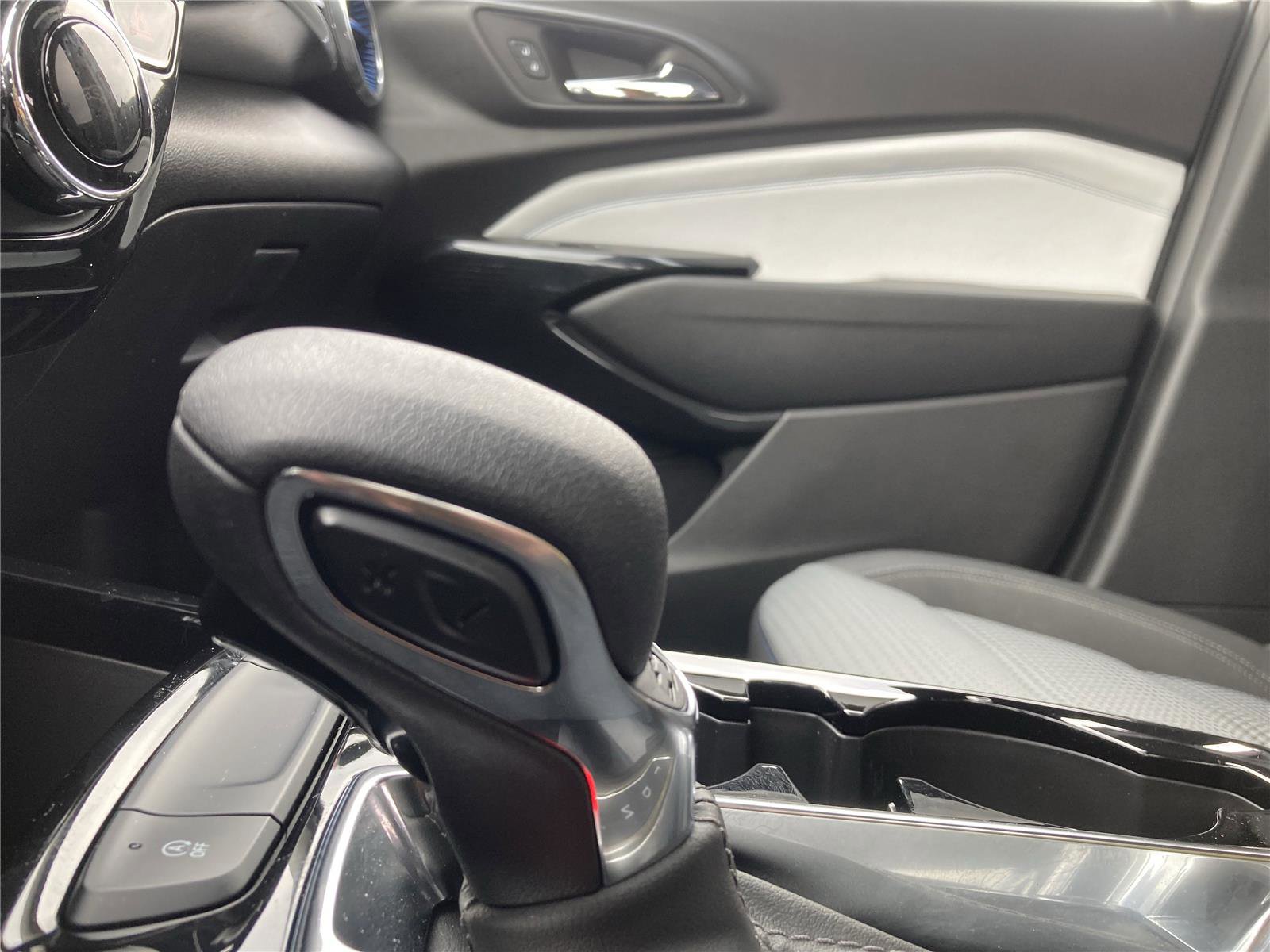 Used 2024 Chevrolet Trax LT w/ Driver Confidence Package image 19