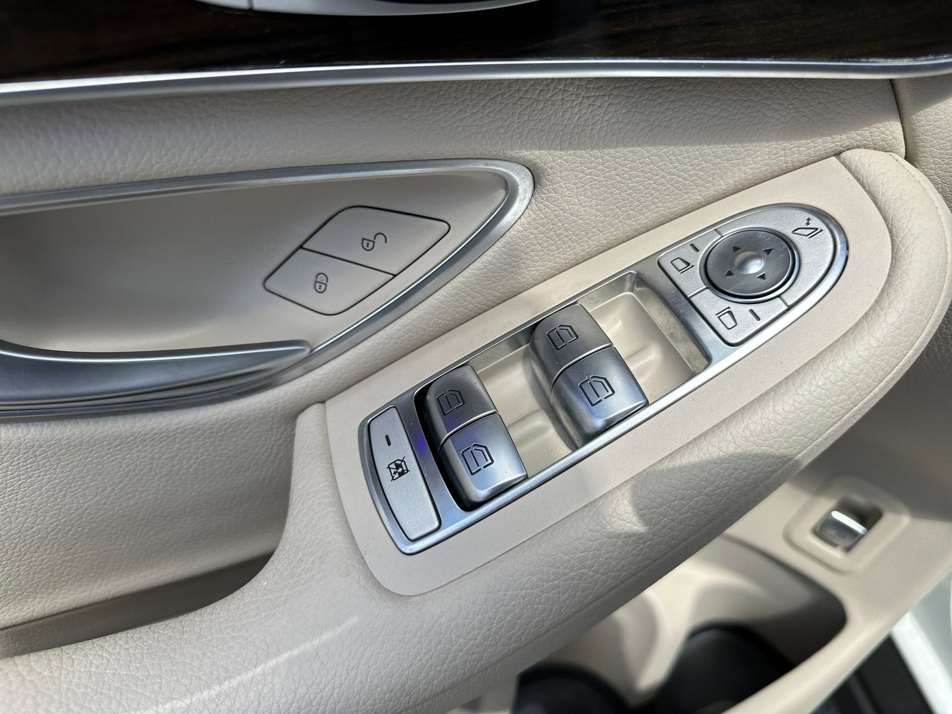 Used 2022 Mercedes-Benz GLC 300 image 15