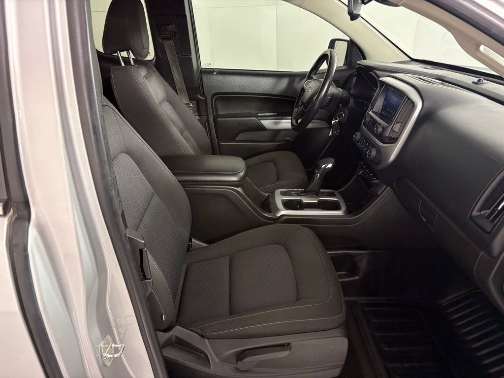 Used 2022 Chevrolet Colorado LT w/ Fleet Safety Package image 39