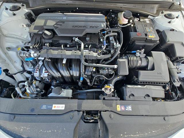 New 2026 Hyundai Elantra Limited image 17