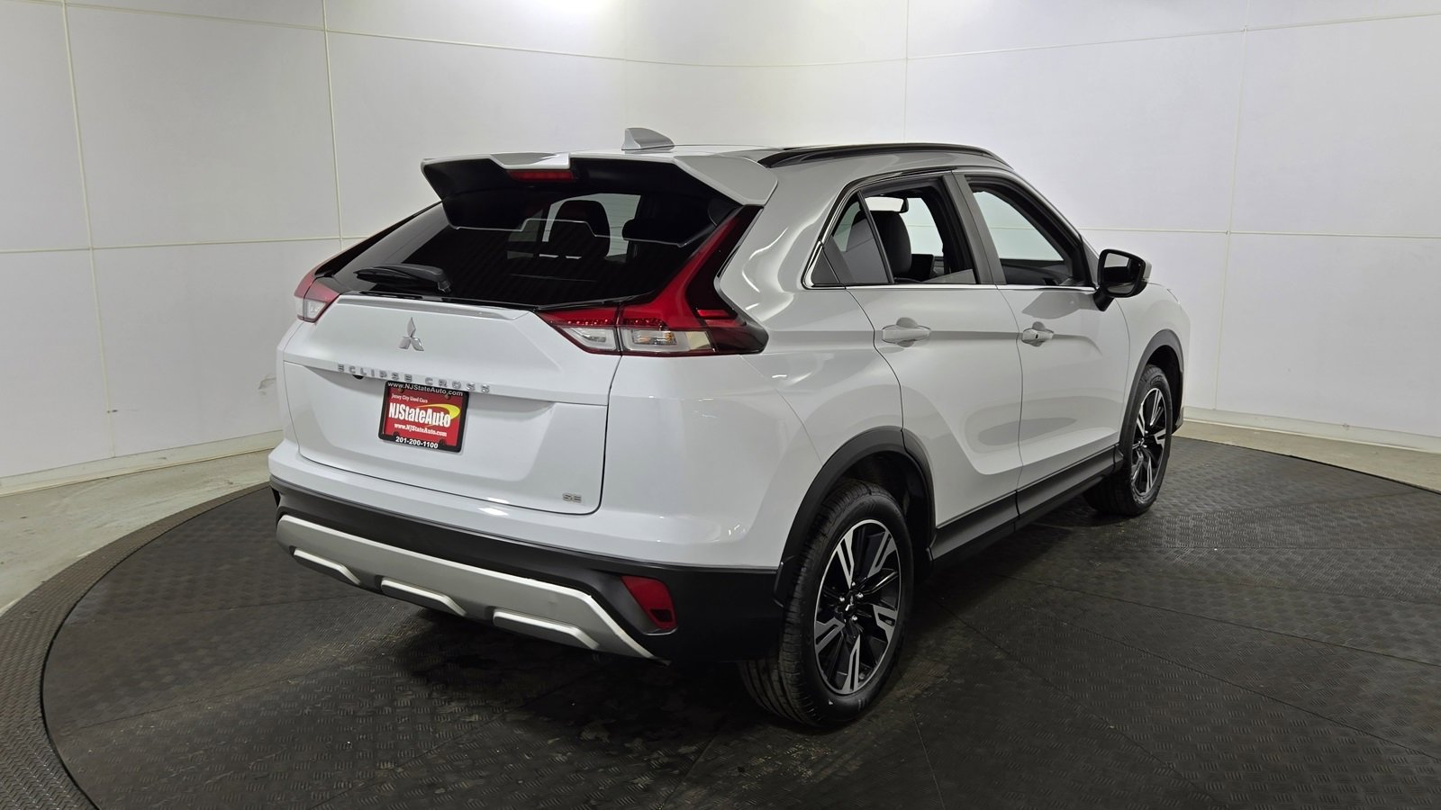 Used 2023 Mitsubishi Eclipse Cross SE image 7