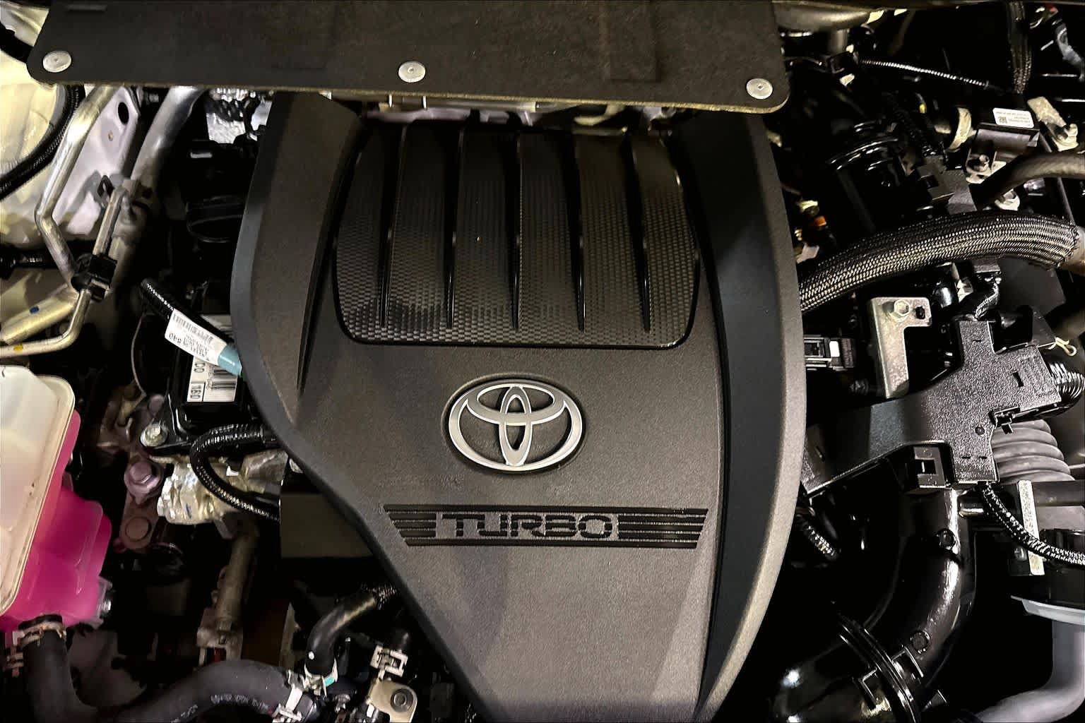 Used 2023 Toyota Highlander XLE AWD/4WD image 33