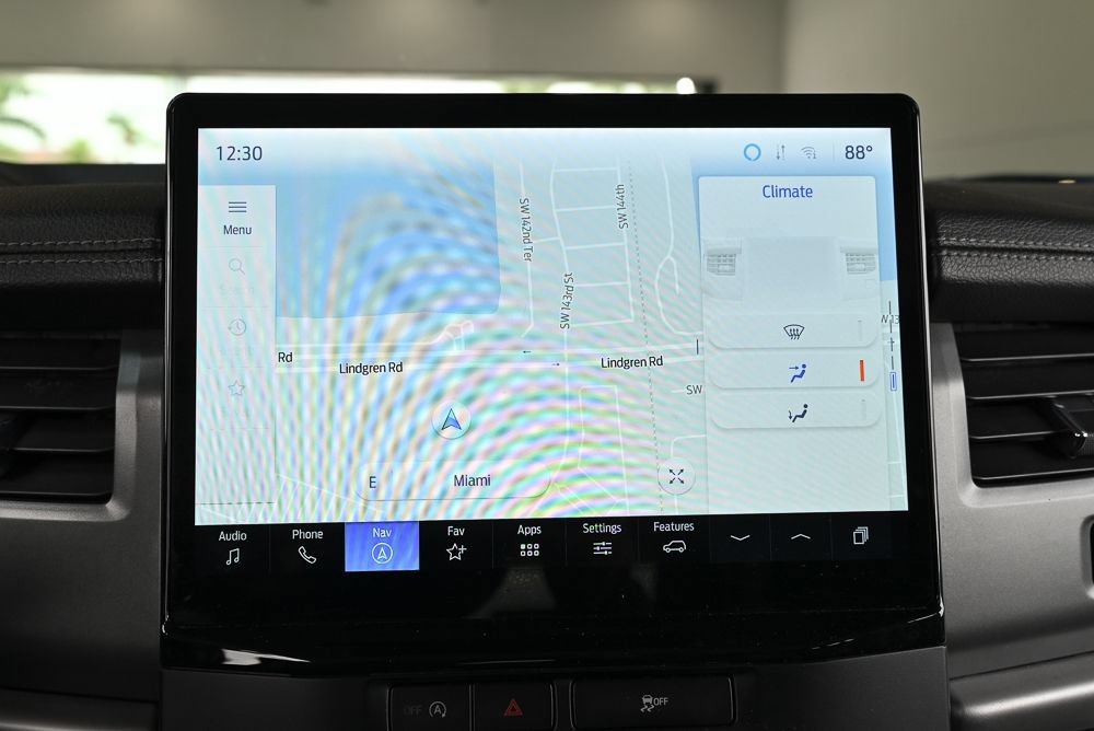 Used 2024 Ford Expedition XLT RWD image 25