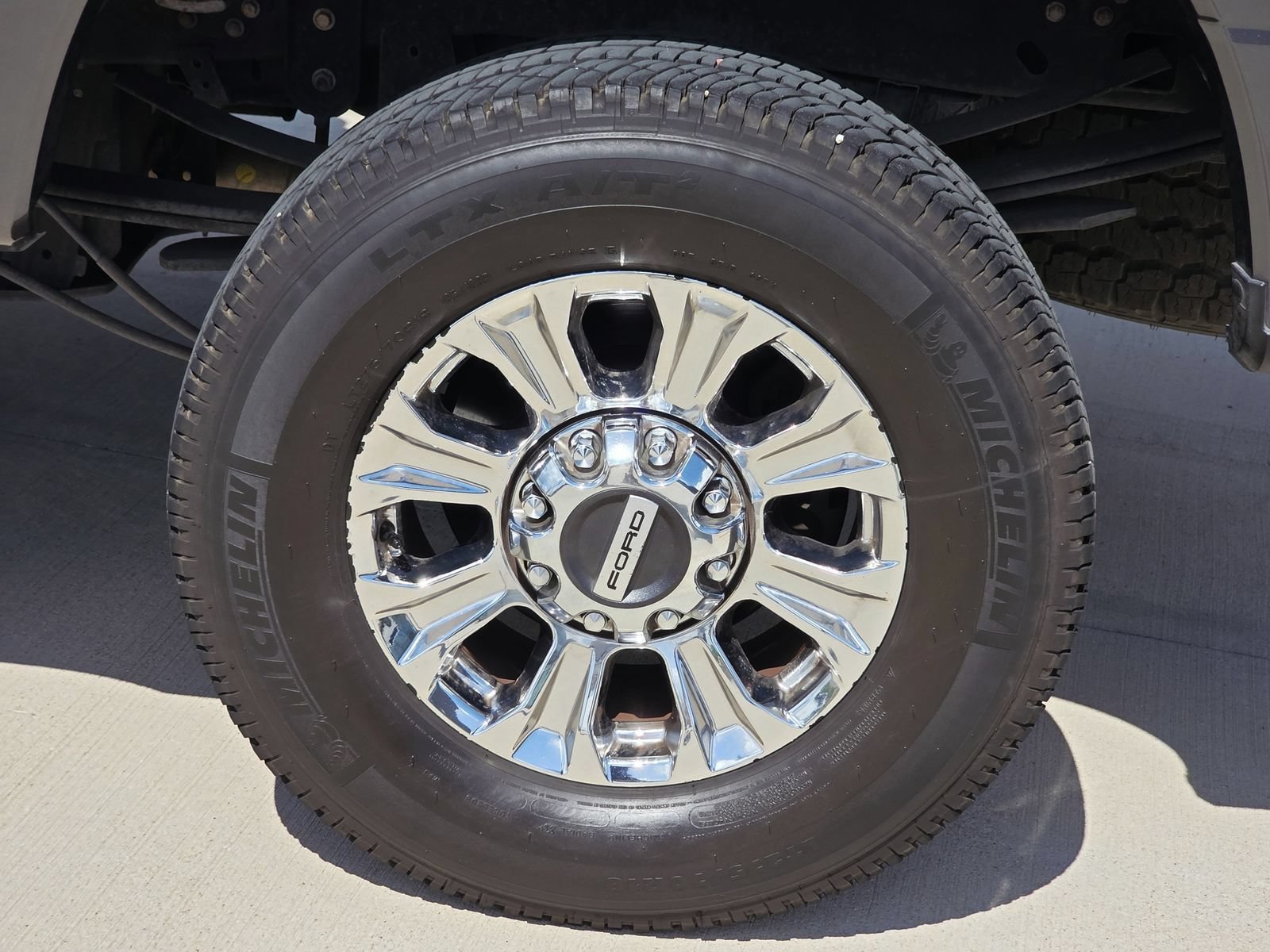 Used 2019 Ford F250 XLT w/ XLT Premium Package AWD/4WD image 9
