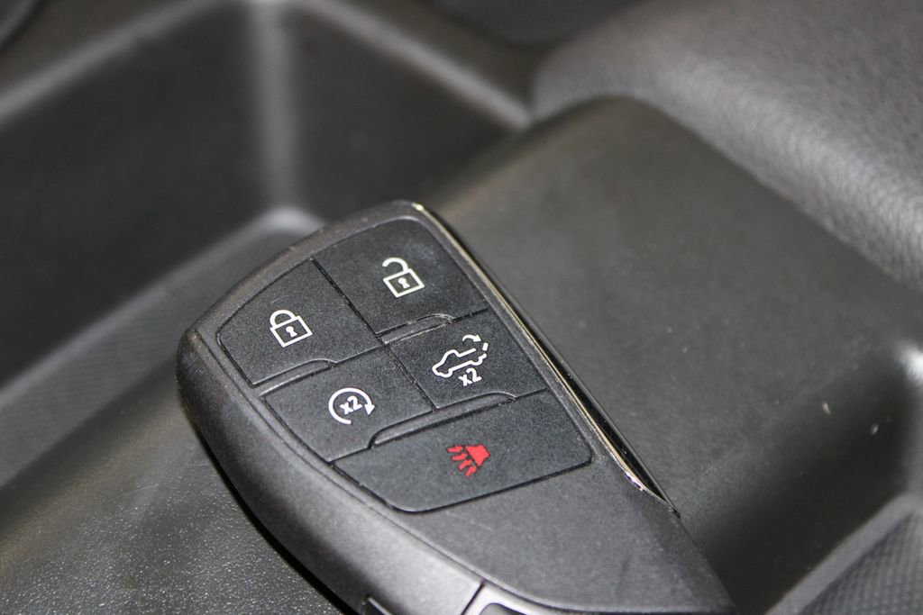 Used 2025 Chevrolet Silverado 1500 LT image 48