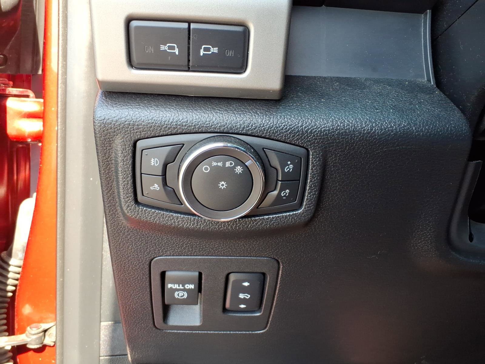 Used 2016 Ford F150 Lariat w/ Equipment Group 501A Mid image 7