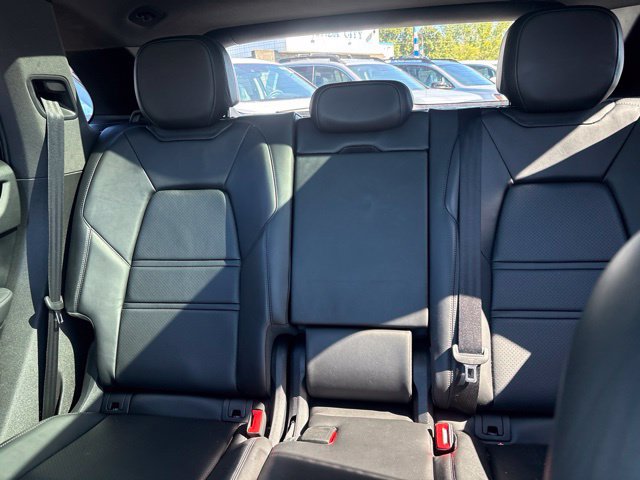 Used 2020 Porsche Cayenne E-Hybrid AWD/4WD image 10
