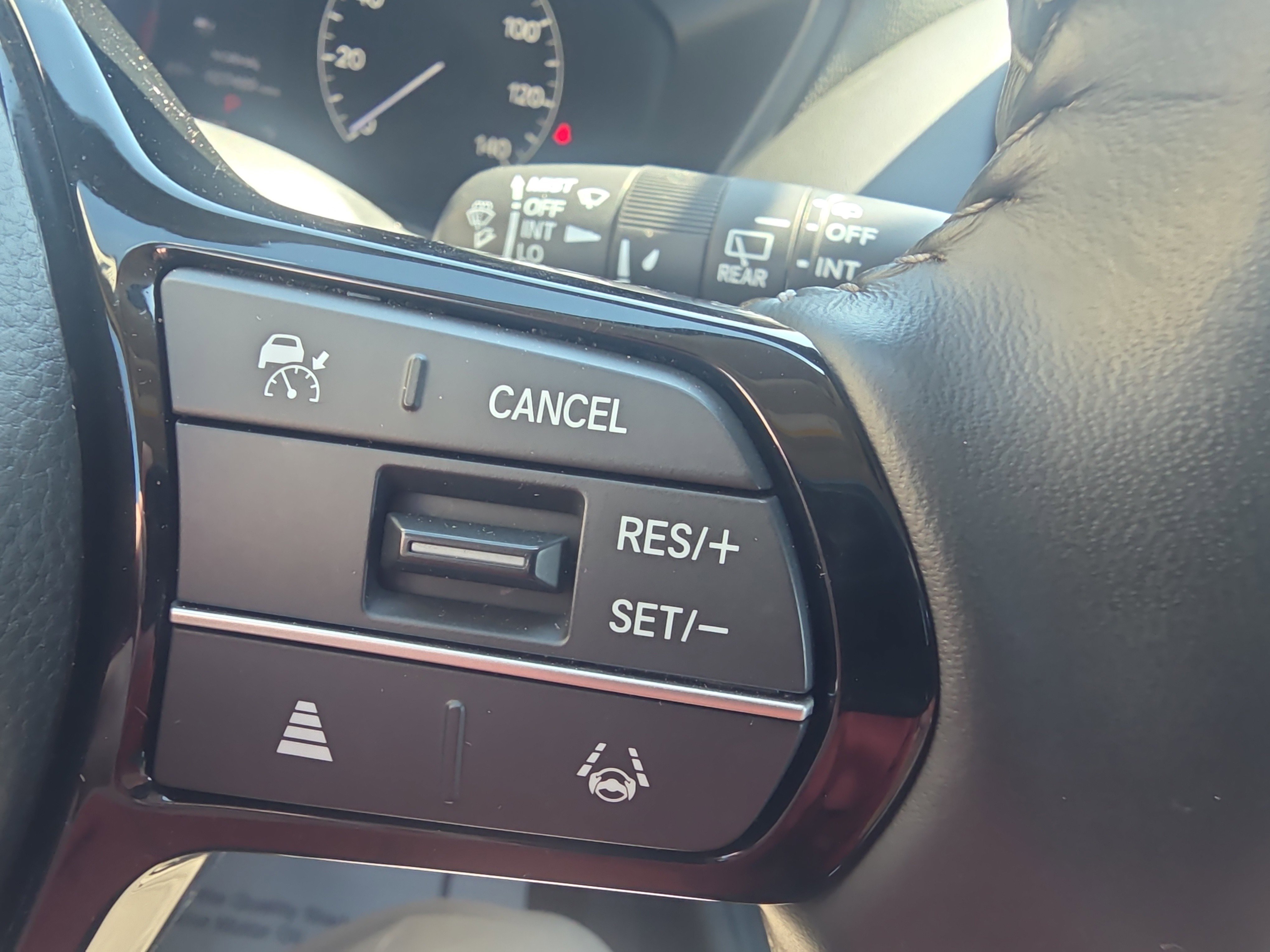 Used 2023 Honda HR-V EX-L image 27