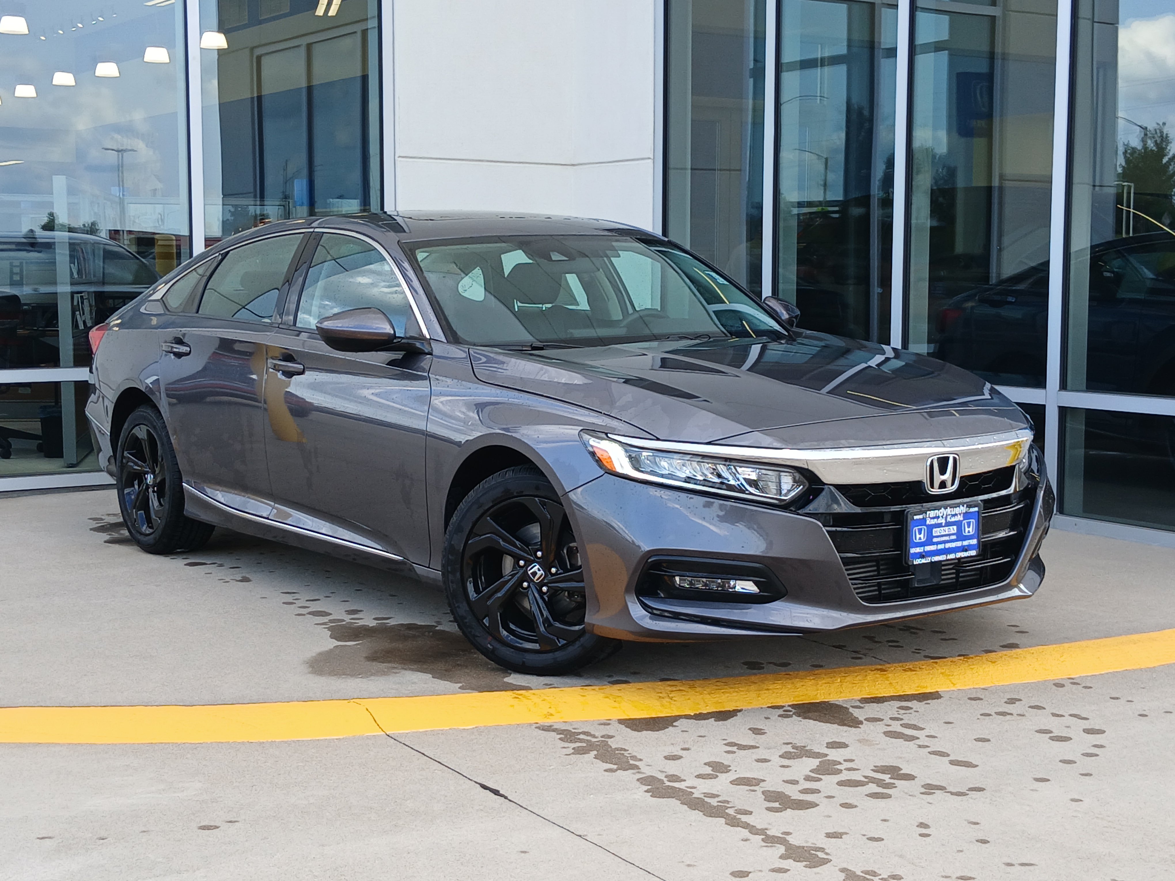Used 2019 Honda Accord EX image 2