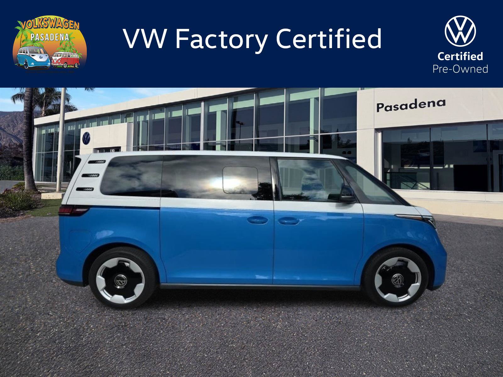 Used 2025 Volkswagen ID. Buzz Pro S RWD image 1