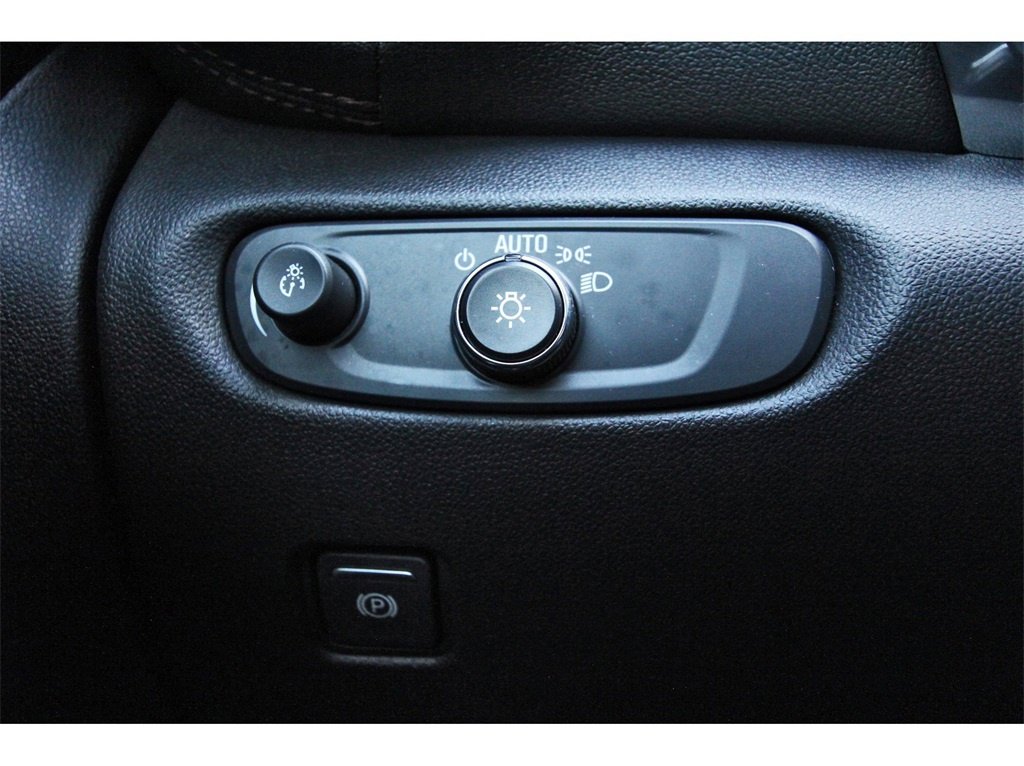 Used 2023 Chevrolet Blazer Premier w/ Driver Confidence II Package image 19