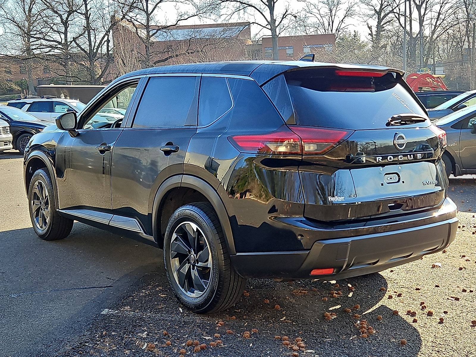 Certified 2024 Nissan Rogue SV AWD/4WD image 4
