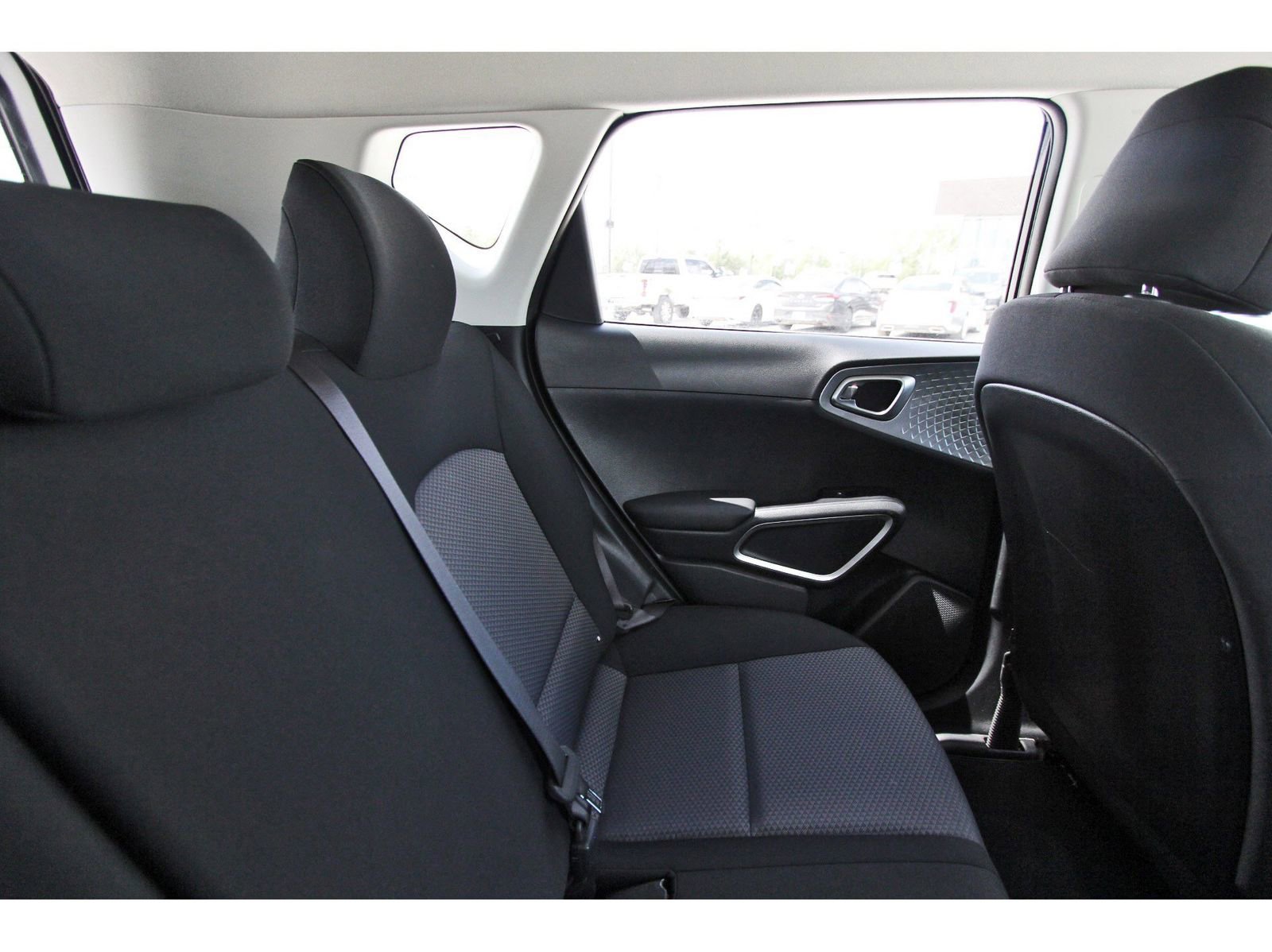 Used 2025 Kia Soul LX image 14