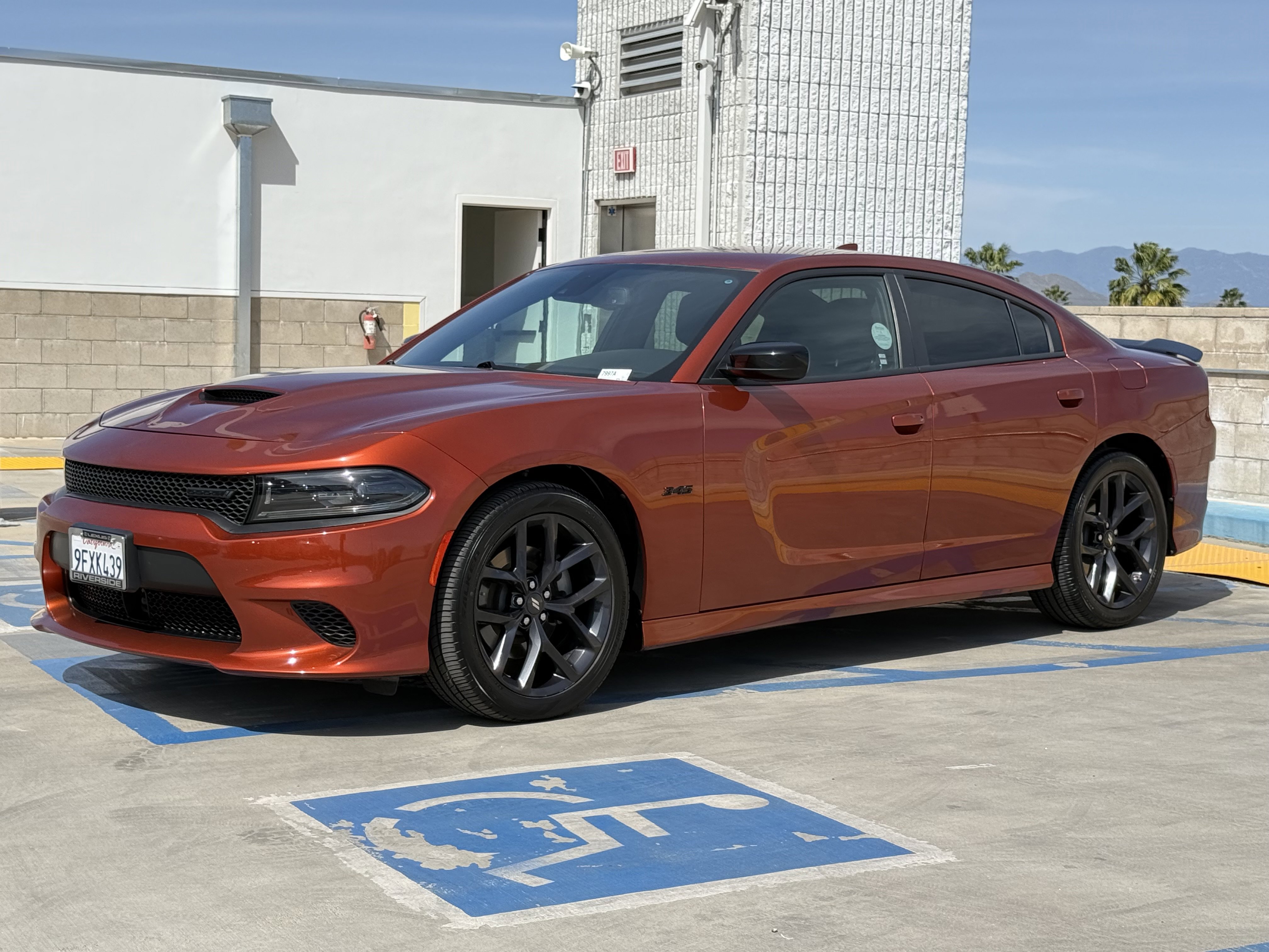Used 2023 Dodge Charger R/T w/ Harman/Kardon Audio Group RWD image 7