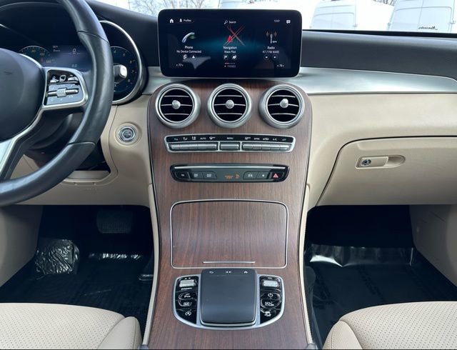 Used 2021 Mercedes-Benz GLC 300 4MATIC image 13